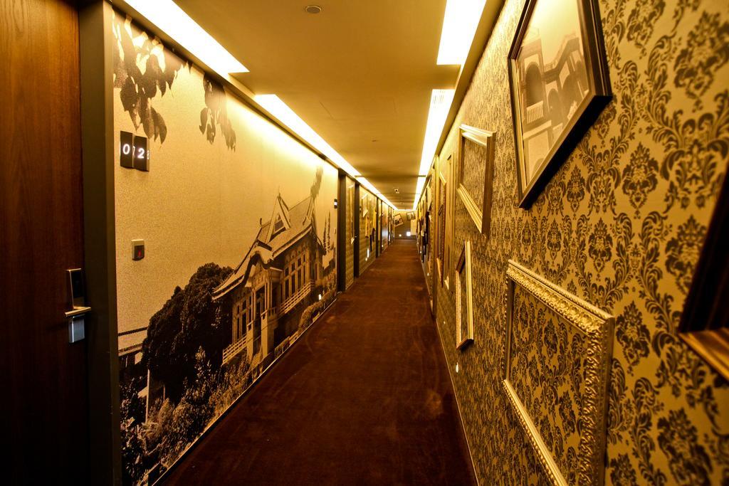Fx Hotel Tainan Extérieur photo